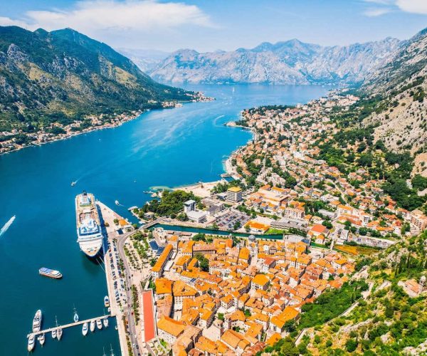 Breathtaking Turquoise Bay & Ancient Towns: Europe’s Affordable Fall Escape Unveiled