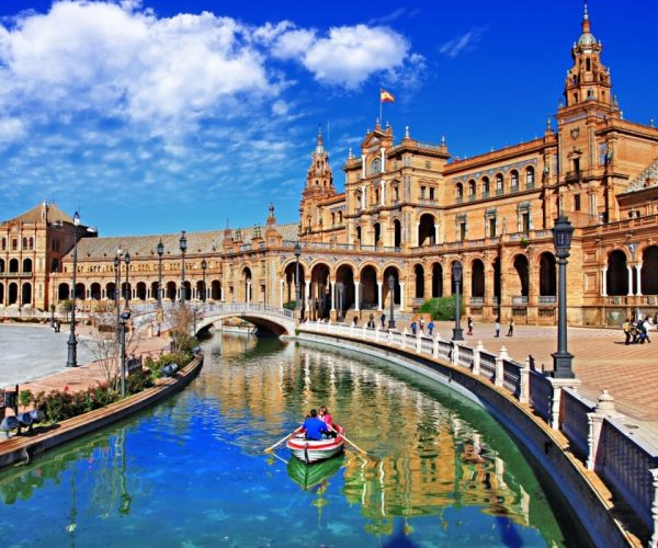 This Sunny Region Of Spain with Picture-Perfect Beaches Just Broke Its All-Time Tourism Record 